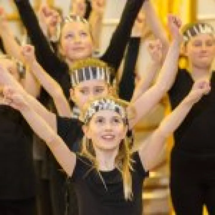 Dance Festival 02