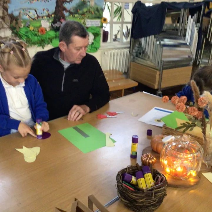 messy church y1