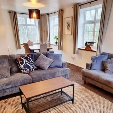 Lounge and Dining Area