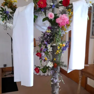 2026 Upton Easter Cross Made From Christmas Tree