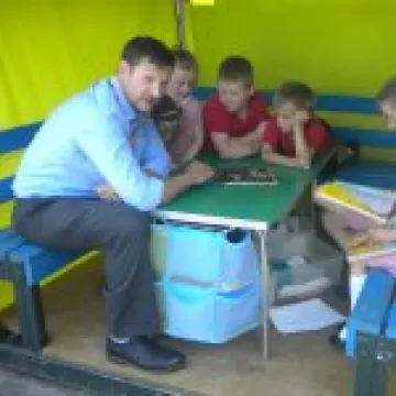 Friday in Base 1 004