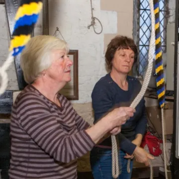 Queen's 90th Birthday Peal 02