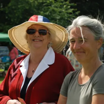Ladies in waiting