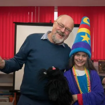 Korky Paul at HCL 04