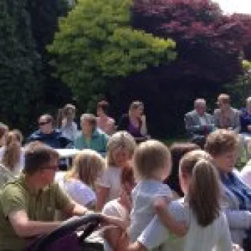 Dodworth Garden Party -----