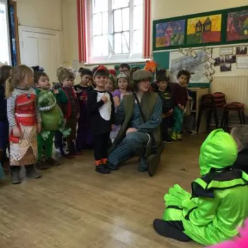 EC1F2BC2-D06D-49AA-BFF8-5B4BA5C8C29B