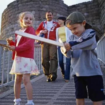 Beeston_childbridge