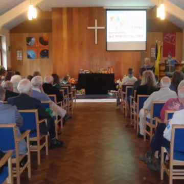 Balsall Common worship