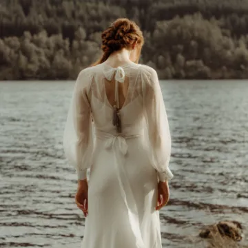 Tie back tassels bows sheer sleeves L