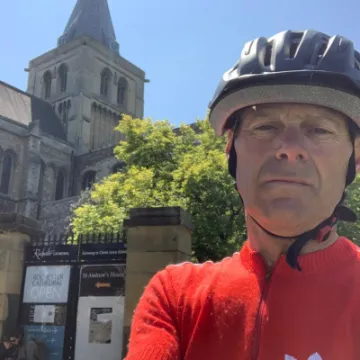 31 May &ndash; In front of Rochester Cathedral