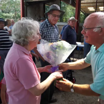BRCs Paul Trenberth thanks farm host Liz Pinches