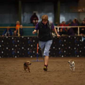 Astrid with Hannah and Lizzie during their routine