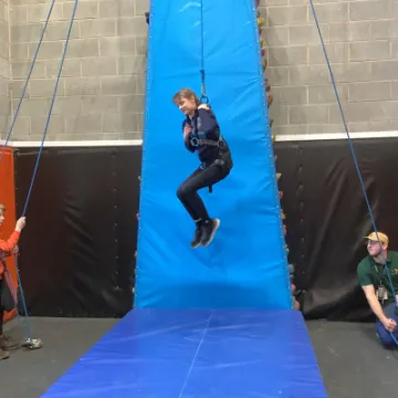 48053087-C1B2-4C9C-B2A1-A5BD36527BB3