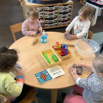 364D21C4-DE5B-4C97-9ED4-FA0D55D0A6EA