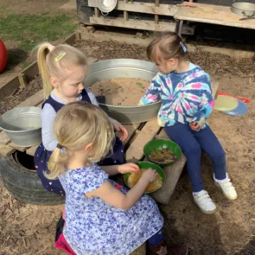 1AD033AA-78E7-4CBF-9763-9F6F9D90914C