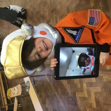 80D63CC3-B96F-47E5-A50A-F2C13A8FEE6A