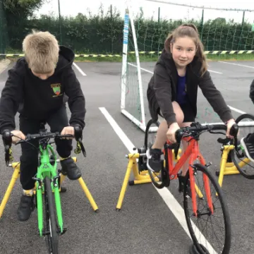 A59AB72A-7E49-43B3-809A-CFE963B808D2