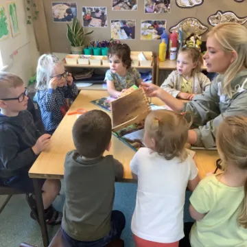 3335DAA2-6E70-4545-B0F7-6C840200931E