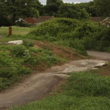 Goldsworth Park pump track 07