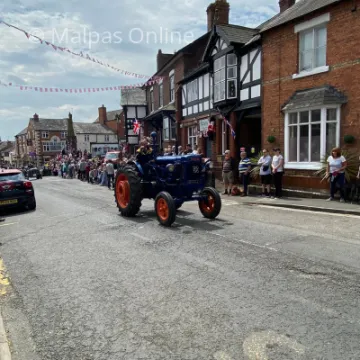 tractor 3