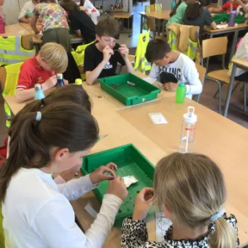 32F869B4-5DE9-4830-9E30-2F6C9F014A80