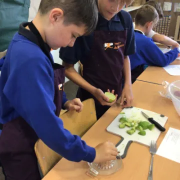 4AC4E711-DE8E-4C39-85D3-B02E2030050F