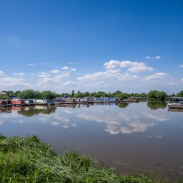 Marina Wide 01