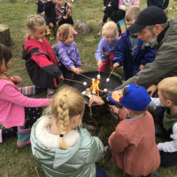 9D312665-1FDA-4C93-98A6-99F4FC55E2A6