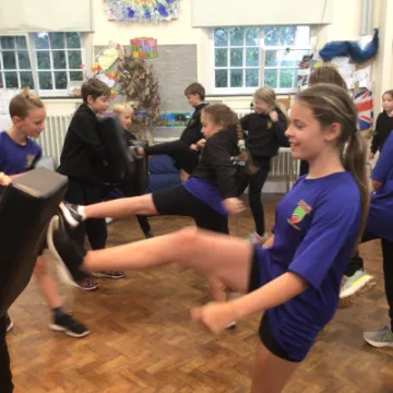 42A3CFD7-EBDC-4305-9445-3A335D45F7F0