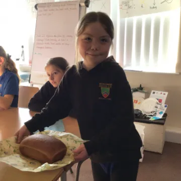 5A25AA00-FC19-44C3-9141-8E8497357145