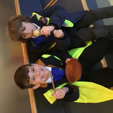 D5DE9872-0509-467B-9C7A-6A2F5F185990