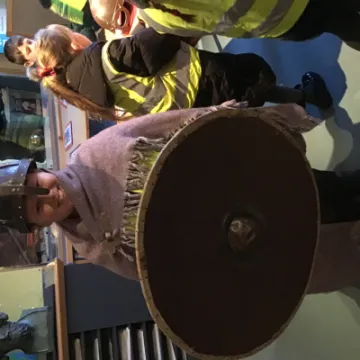 08E369DF-2589-403B-9384-B9C3E7445751