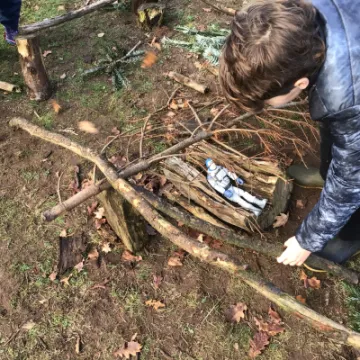 6F587A21-089E-467D-A2C6-F4C3F28CB0AF