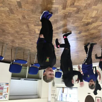 91594E53-F250-4A05-8339-4BFF7B3F7CE3