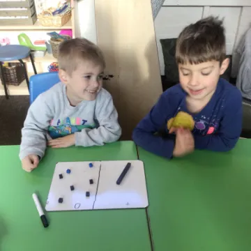 4F3708FE-3C49-4A34-A8CA-4F4E20EB8643