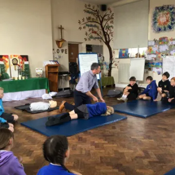 DB4D6C35-14E7-40CE-A6E2-9476E5D7455C