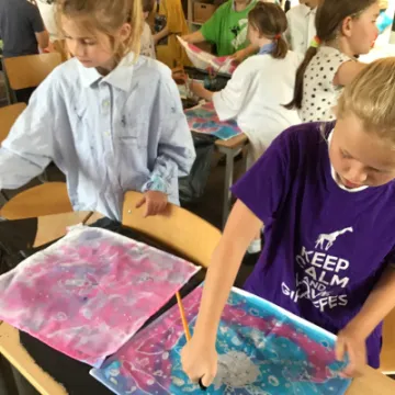 6F70B143-6C0E-4A6A-A00F-A9BD566A7D10