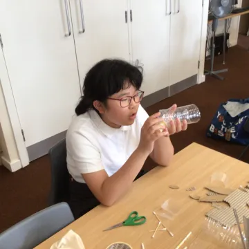 824E2043-139D-4271-86A6-CD1F2366391D