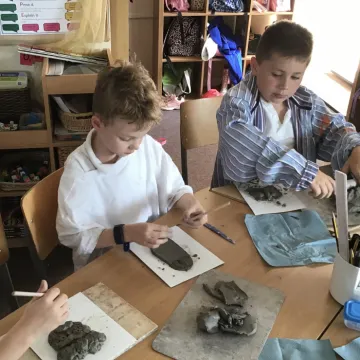 EDBAC409-010F-44AF-AB54-2FAC693F48E9