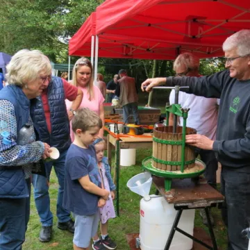 Apple Pressing 2023 1