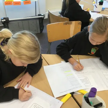 9E598F78-5162-44F6-BCB7-FB546B1E79B3