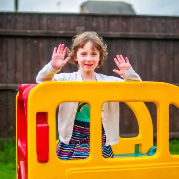 Upton – Daisy Chains