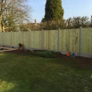 Landscape garden fencing