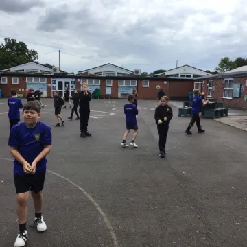 PE 1