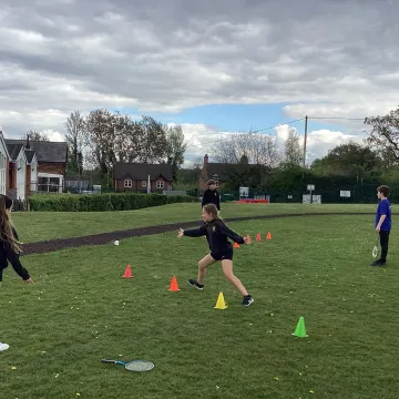 PE badminton