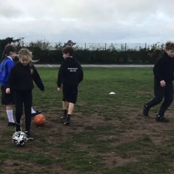 Y5 PE 4.11.25