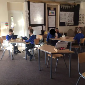 C09740e1-12d9-49de-9745-1b17b460d427