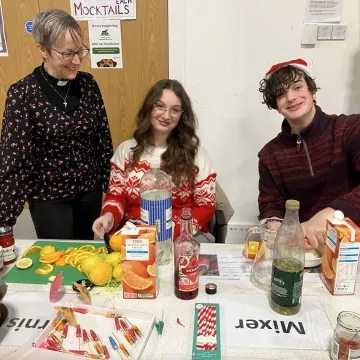 2025 12 &ndash; Festive4