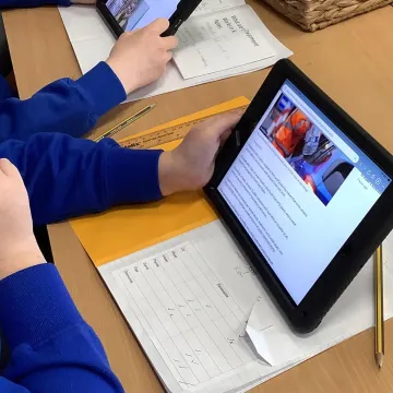 E6a6a9df-1974-4a77-A3fd-1aa35705e9c2