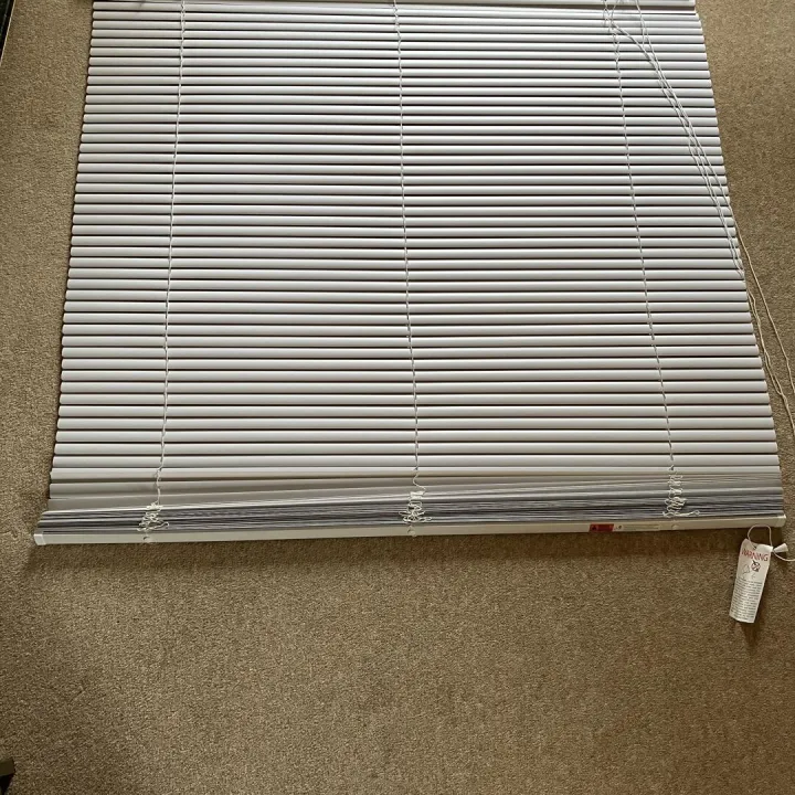 Two white PVC Venetian Blinds &ndash; Items for sale